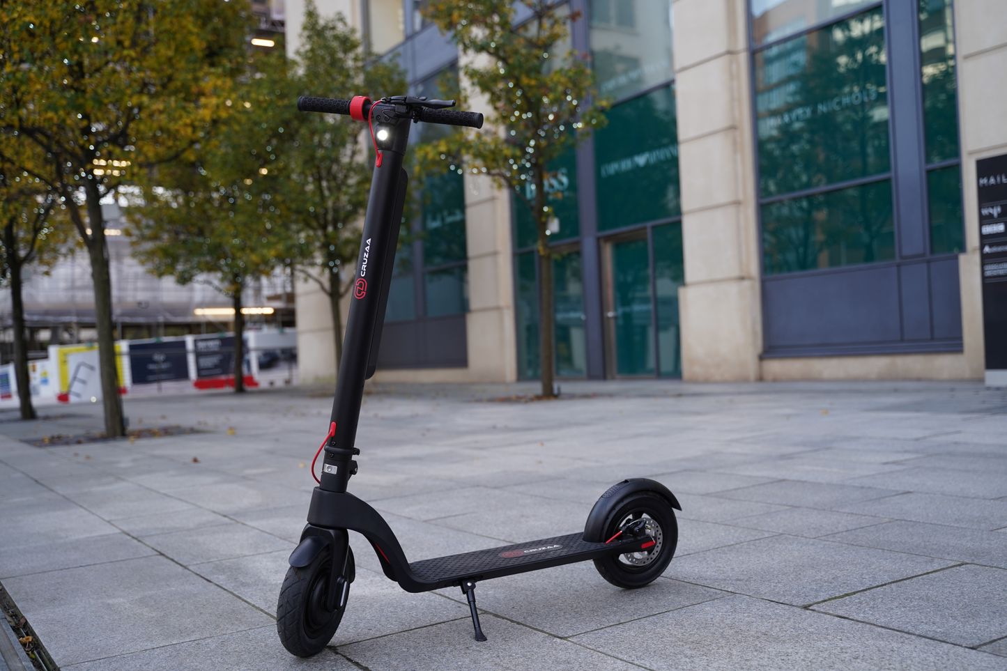 Cruzaa Commuta E-Scooter - 45km Range, 25km/h Top Speed, Ships from UK, Electric Bike, Uncategorized, Goodies N Stuff