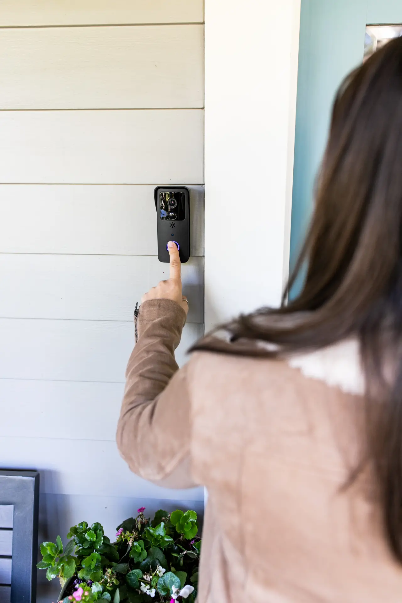 Door Ringer Intelligent Video Doorbell with Battery and Charger, Goodies N Stuff