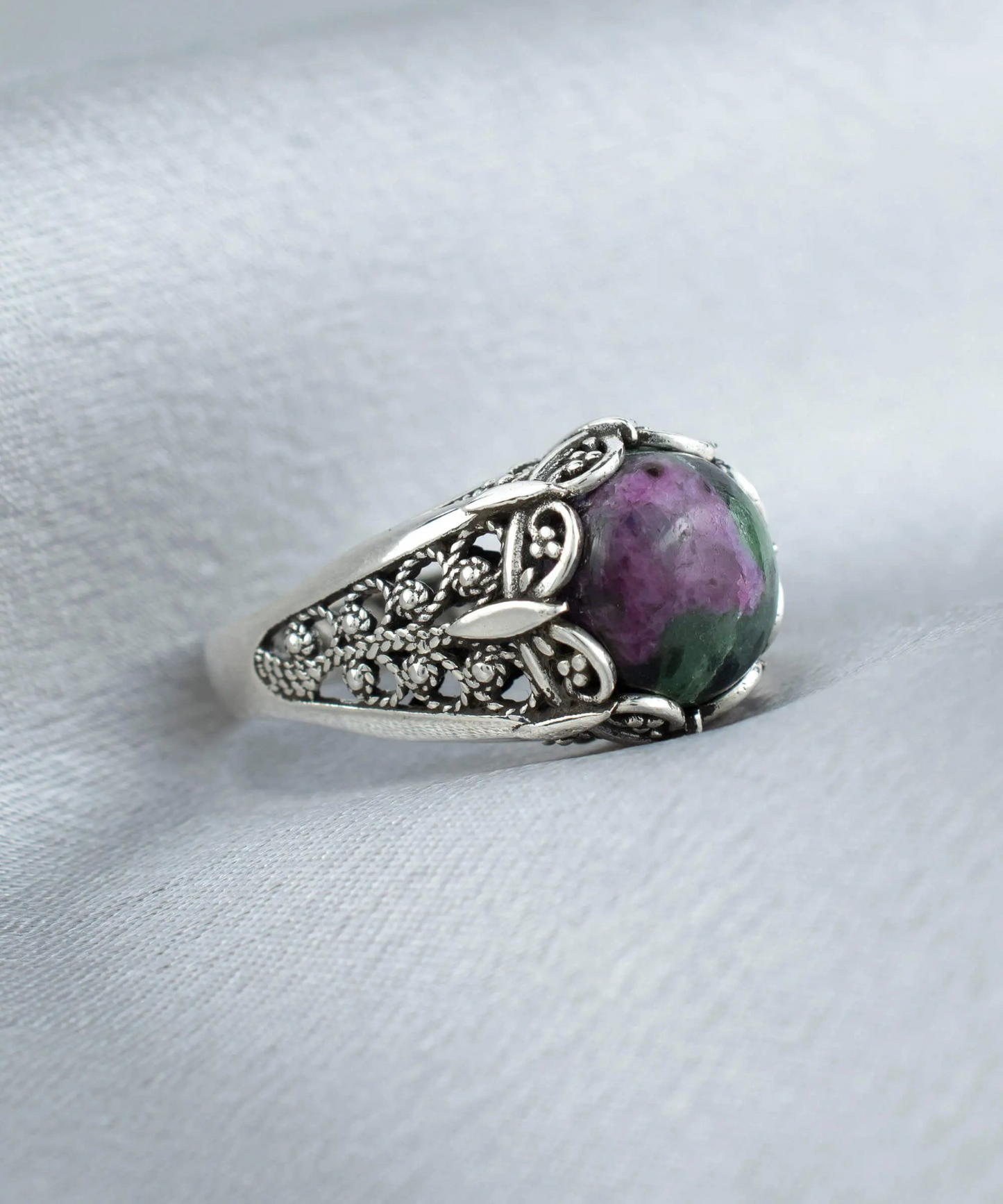 Filigree Art Ruby Zoisite Gemstone Women Silver Cocktail Ring, Goodies N Stuff